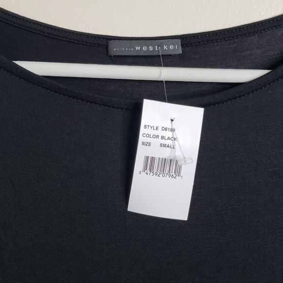 Flutter Sleeve Pocket Dress - Picture 3 of 3